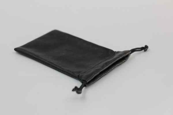 Customizable black gift packaging bags with LOGO, sourced from a pouch factory in China - 图片 4