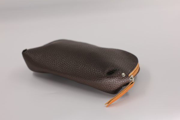 High end brown leather product packaging bags from Chinese factories, customizable packaging bags with hot stamping logo - 图片 5