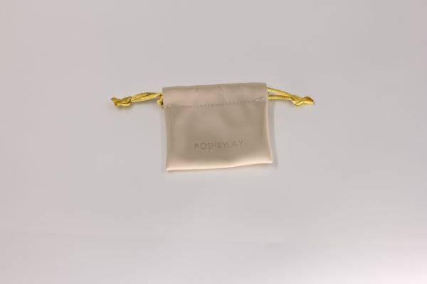 Customized white leather drawstring pocket, premium product packaging bag, from a bag factory in China - 图片 7
