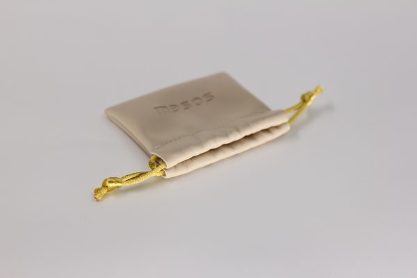 Customized white leather drawstring pocket, premium product packaging bag, from a bag factory in China - 图片 4
