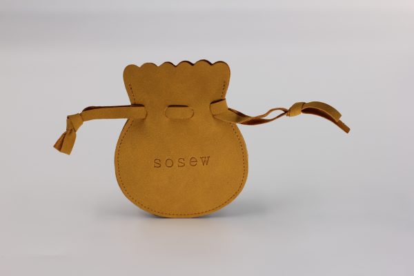 Velvet bag factory, accepting customers to customize beautiful leather gift packaging bags in colors and sizes